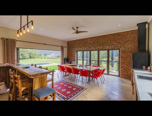 FARM FOR SALE IN KLEIN DRAKENSTEIN